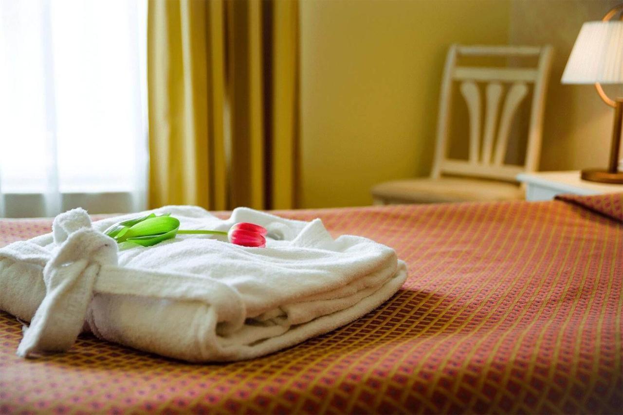 Hotel Metsis Valga Buitenkant foto