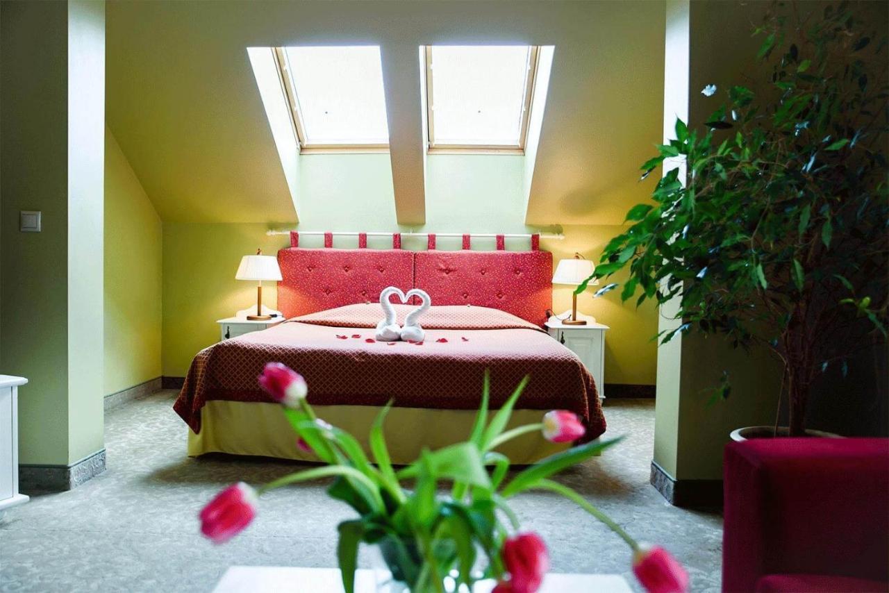 Hotel Metsis Valga Buitenkant foto