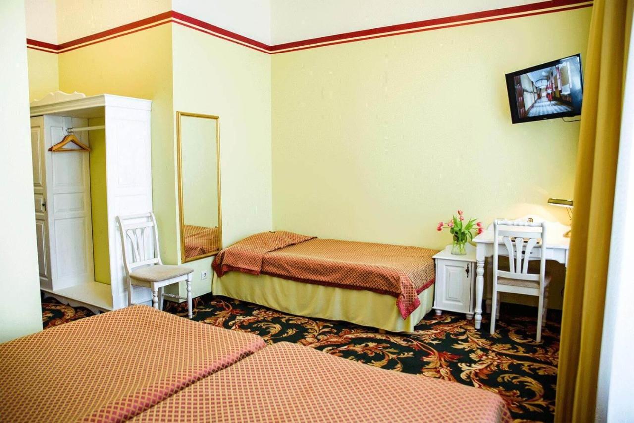 Hotel Metsis Valga Buitenkant foto