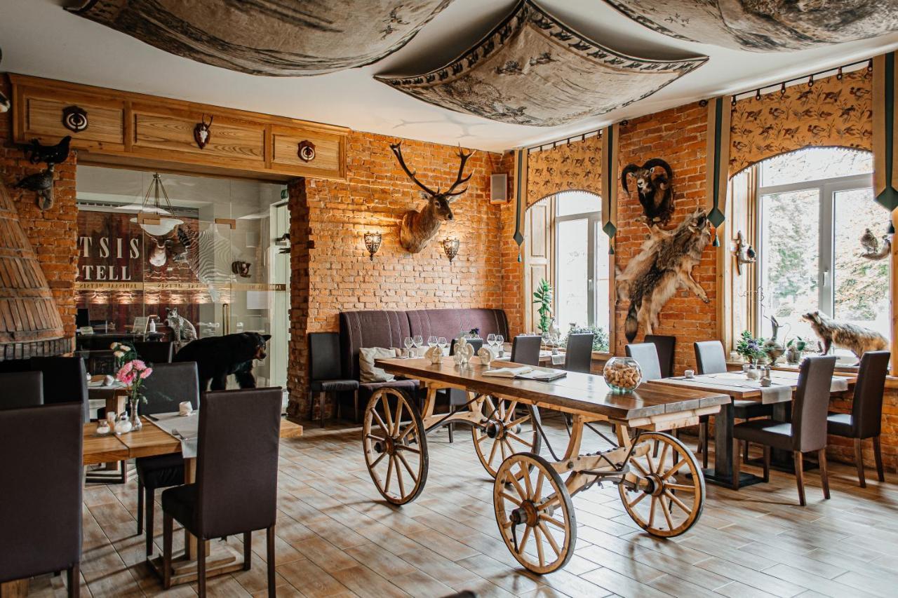 Hotel Metsis Valga Buitenkant foto