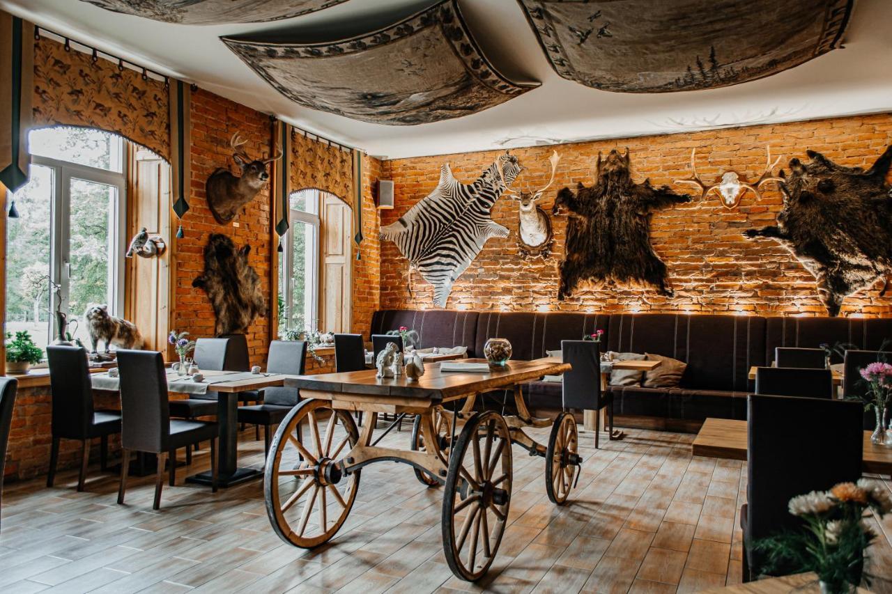Hotel Metsis Valga Buitenkant foto