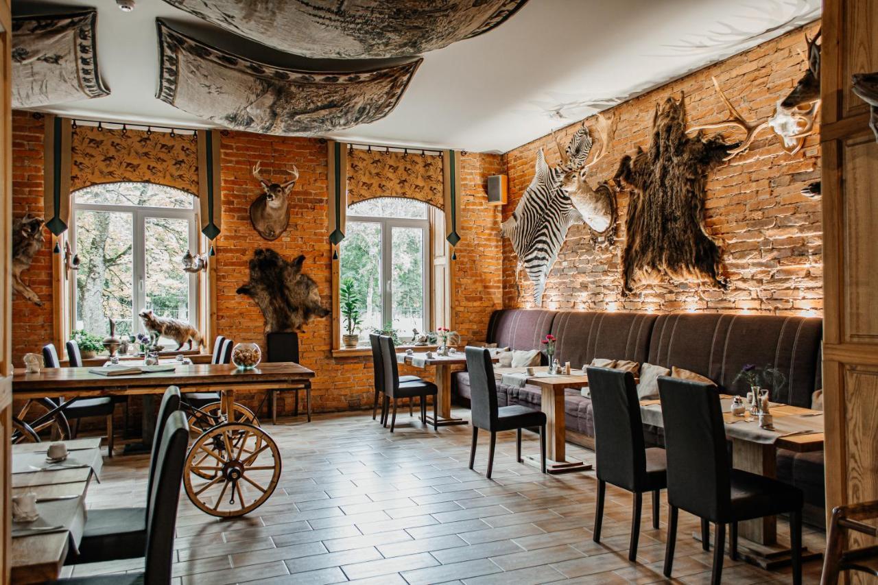 Hotel Metsis Valga Buitenkant foto